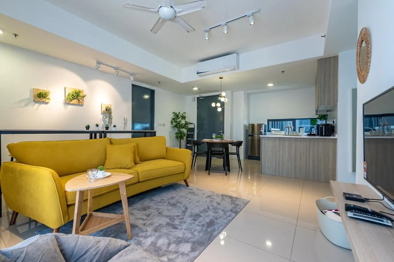 Momento Stay Georgetown 10Pax 乔治市中心-海景房seaview Room 0*, ג'ורג' טאון